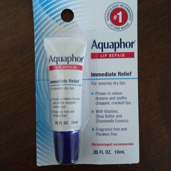 BRAND NEW AQUAPHOR LIP REPAIR SQUEEZE TUBE FULL SIZE - Picture 1 of 2